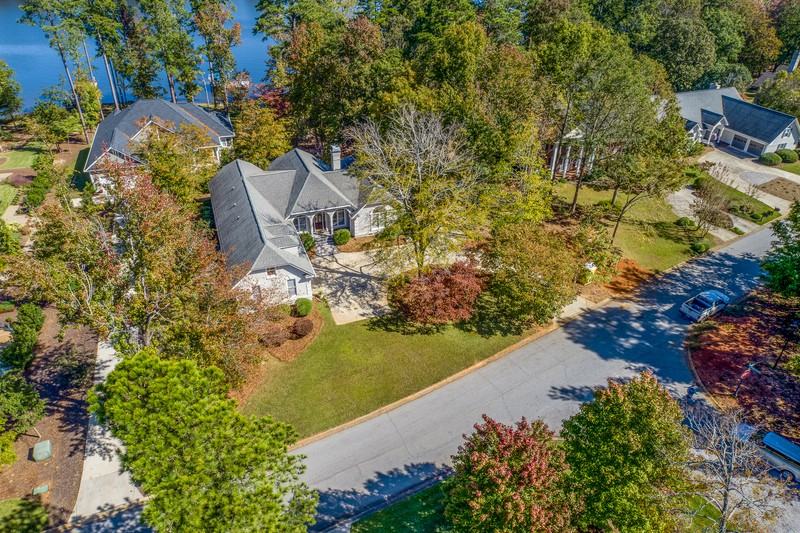 1168 Peninsula Dr - Photo 2 of 17
