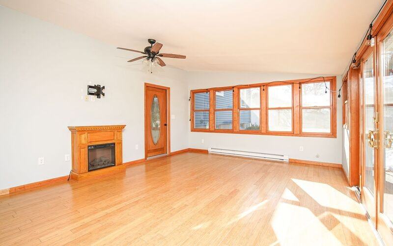 112 Kenmore Dr - Photo 3 of 30