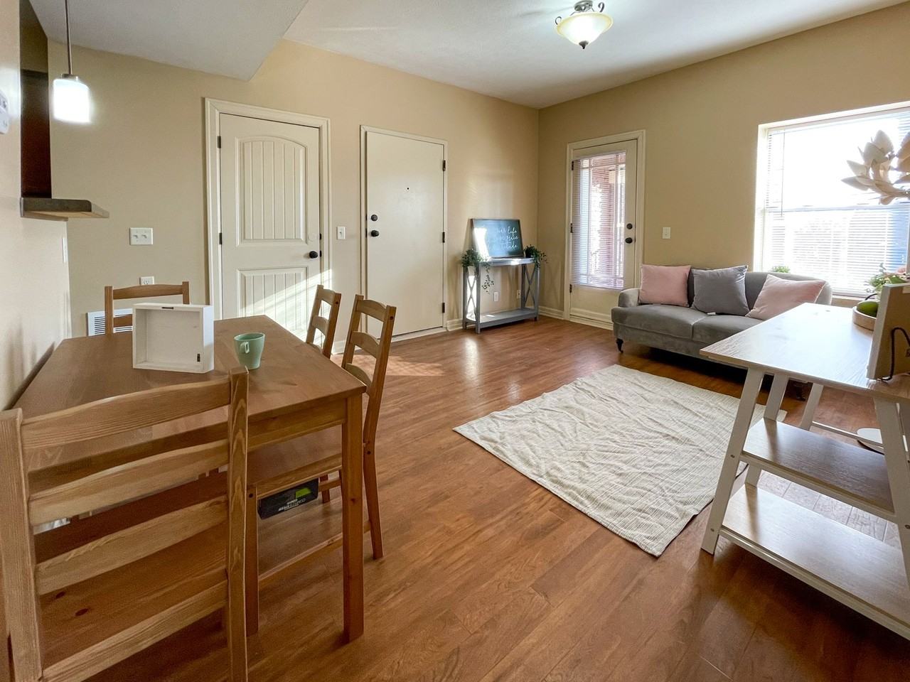 The Melrose - Photo 5 of 14