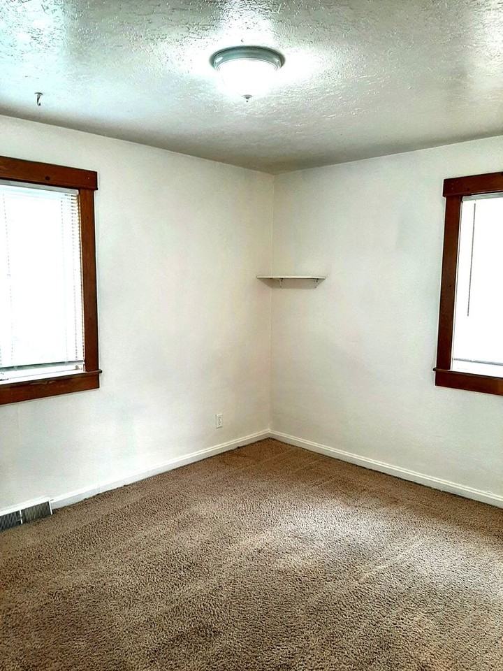 1007 23rd Street Rd - Photo 5 of 13