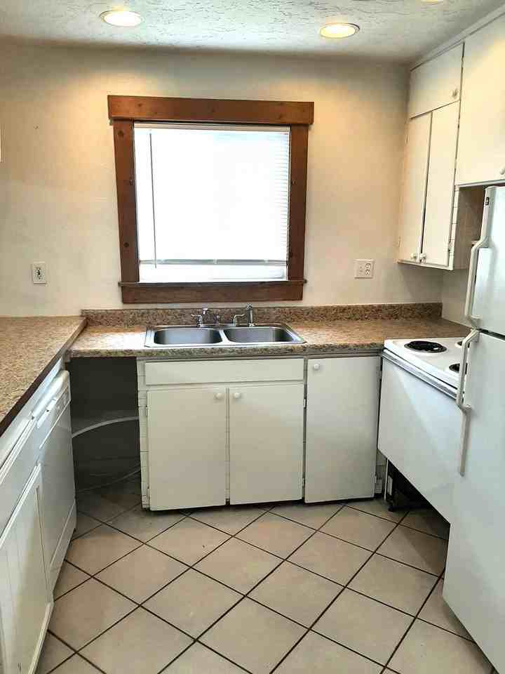 1007 23rd Street Rd - Photo 4 of 13