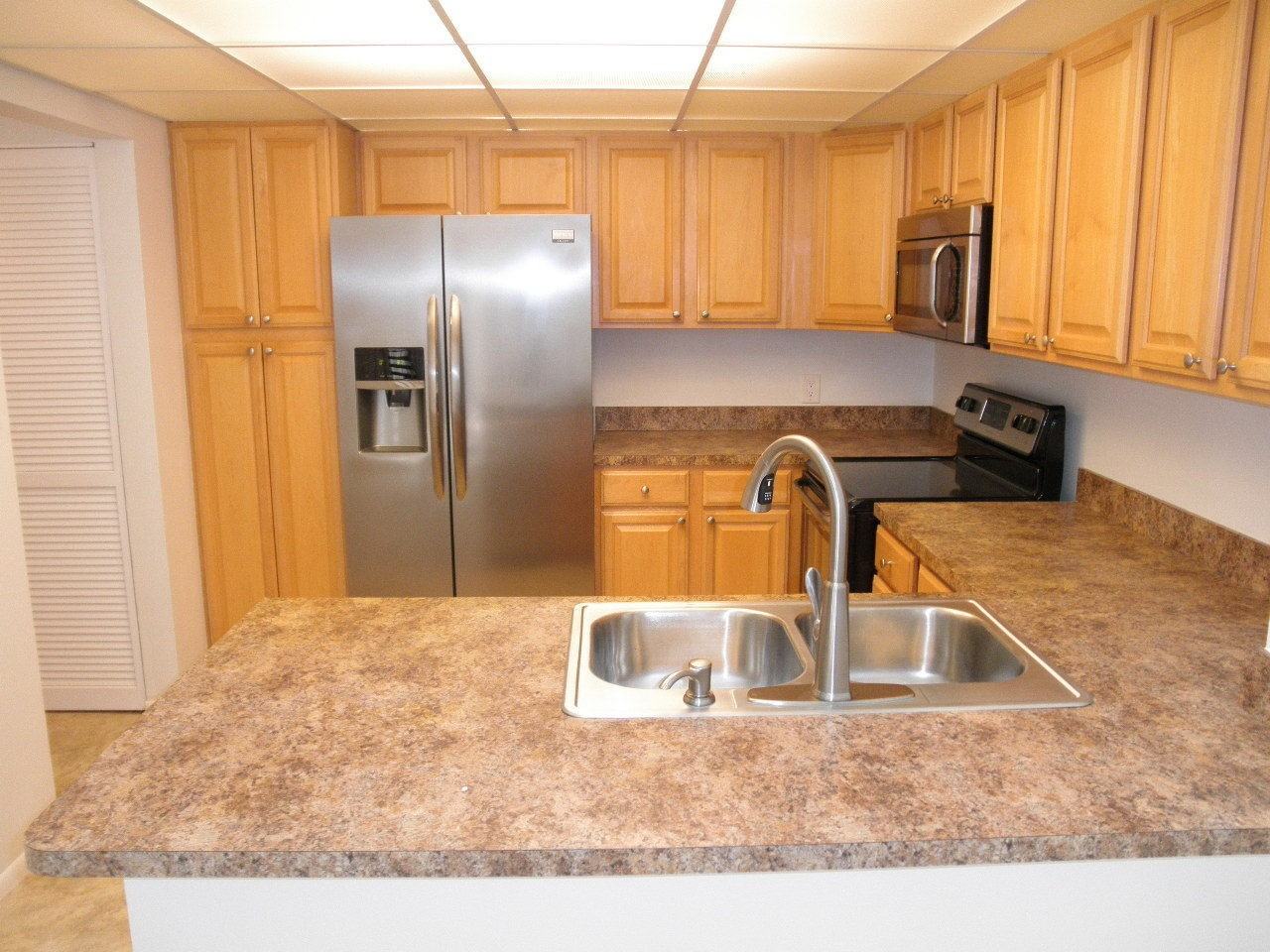 4216 Palm Bay Cir Apt C - Photo 6 of 17