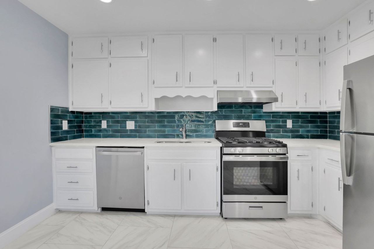 1770 Southgate Ln Se #A - Photo 7 of 27