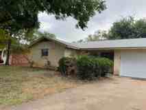 318 N La Salle Dr - Photo 1 of 1