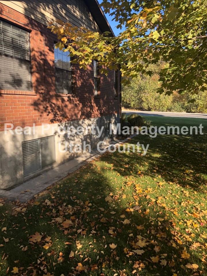 1639 N 1200 E - Photo 6 of 50