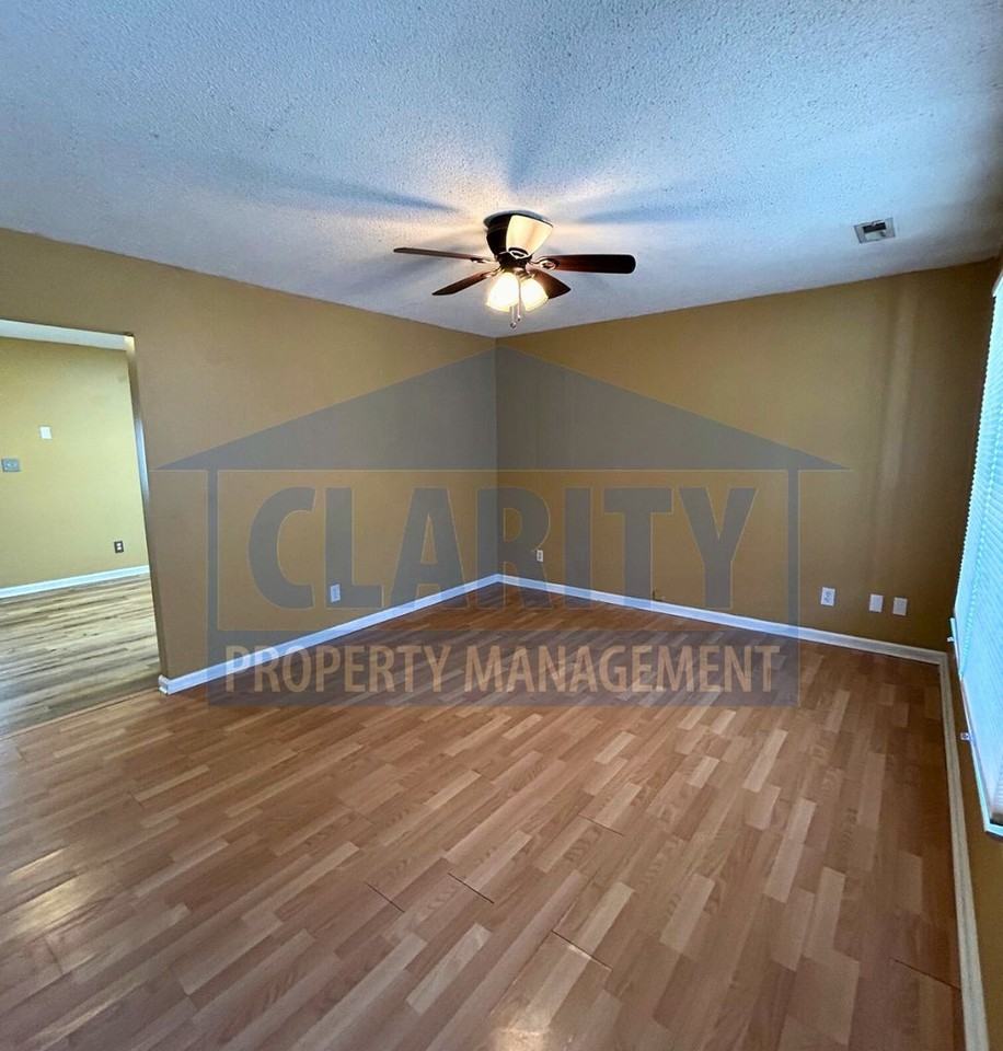 3065 Holly Brook Cir Ne - Photo 3 of 18