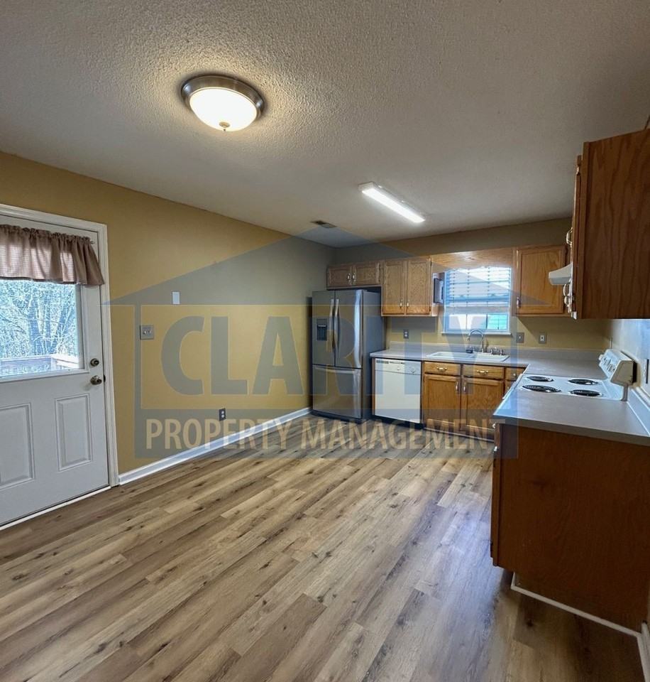 3065 Holly Brook Cir Ne - Photo 5 of 18