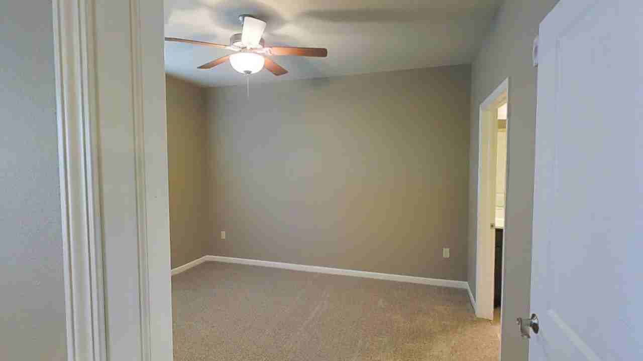 4619 Todd - Photo 4 of 10