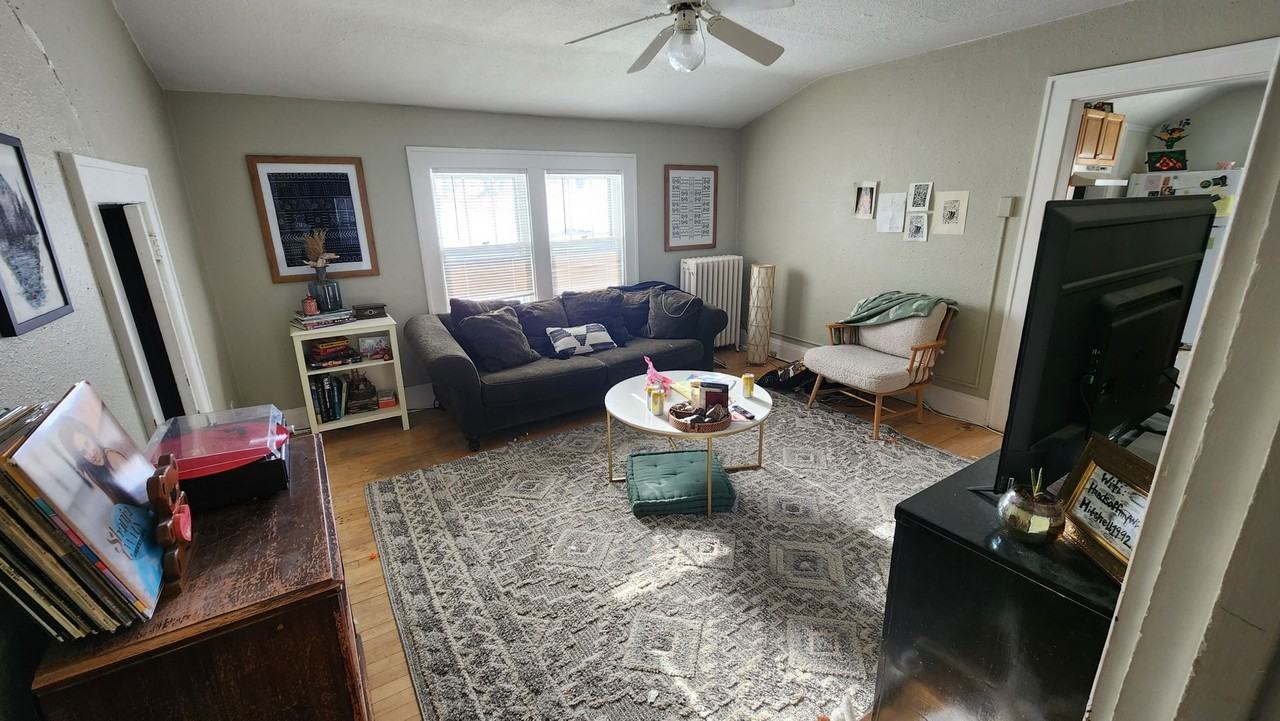 609 Bemidji Ave N - Photo 2 of 15