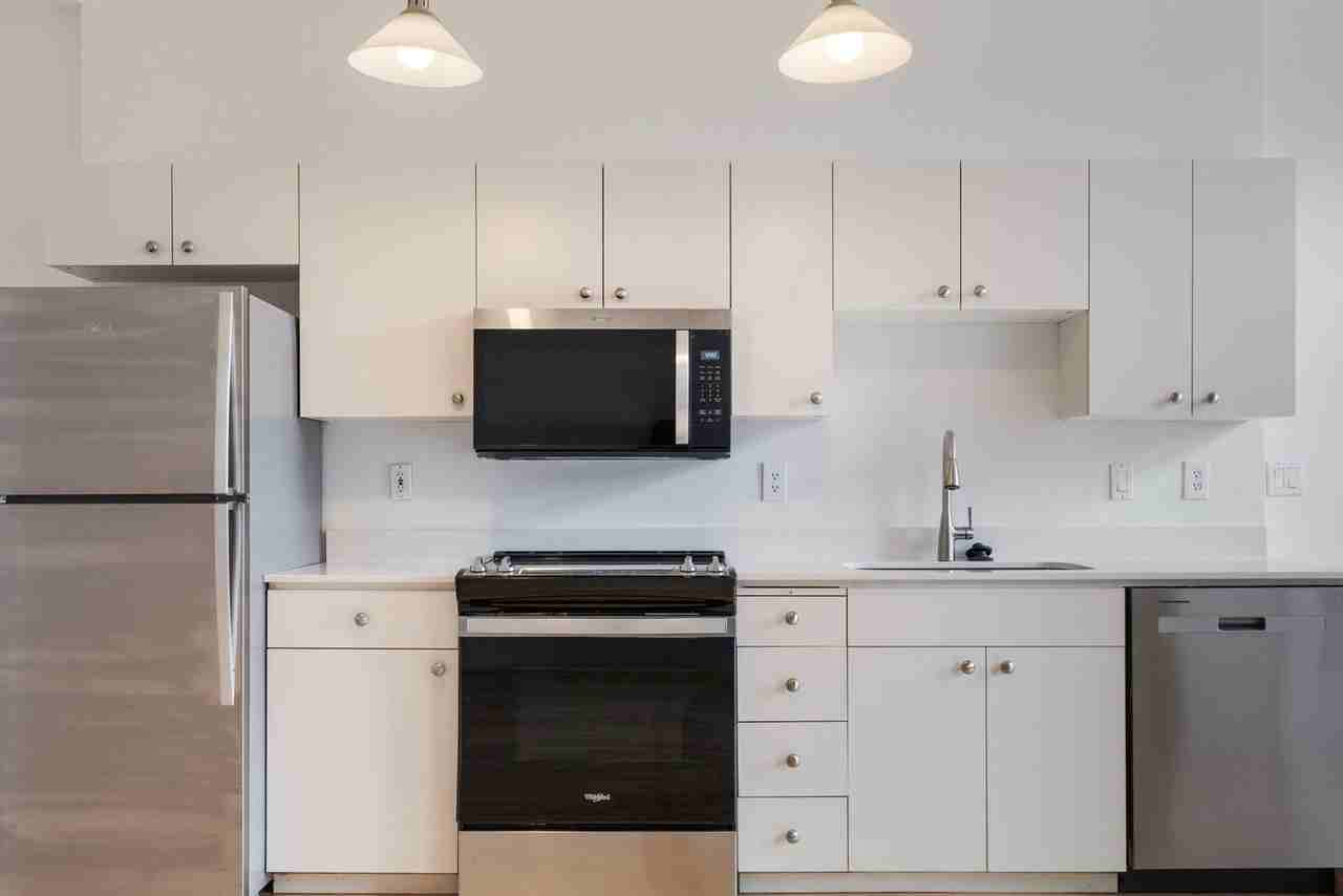 618 Nw 12th Ave #305 - Photo 5 of 24