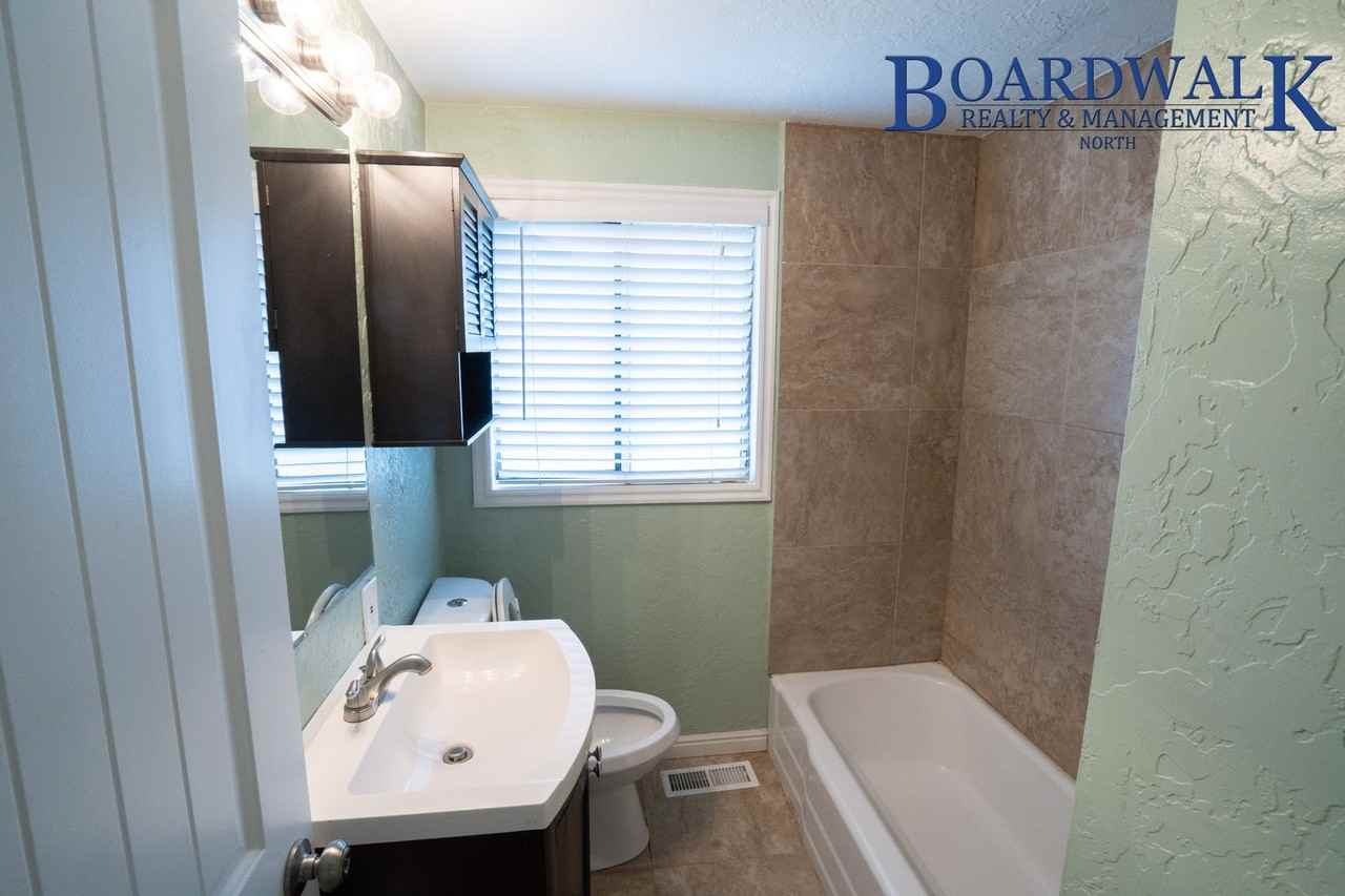 1633 N 400 W - Photo 7 of 23