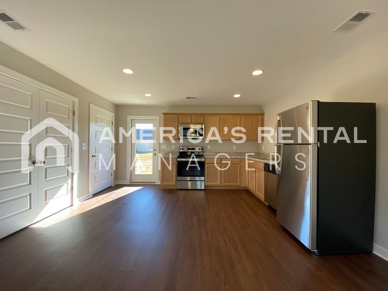 2795 Allison Mill Rd - Photo 4 of 39