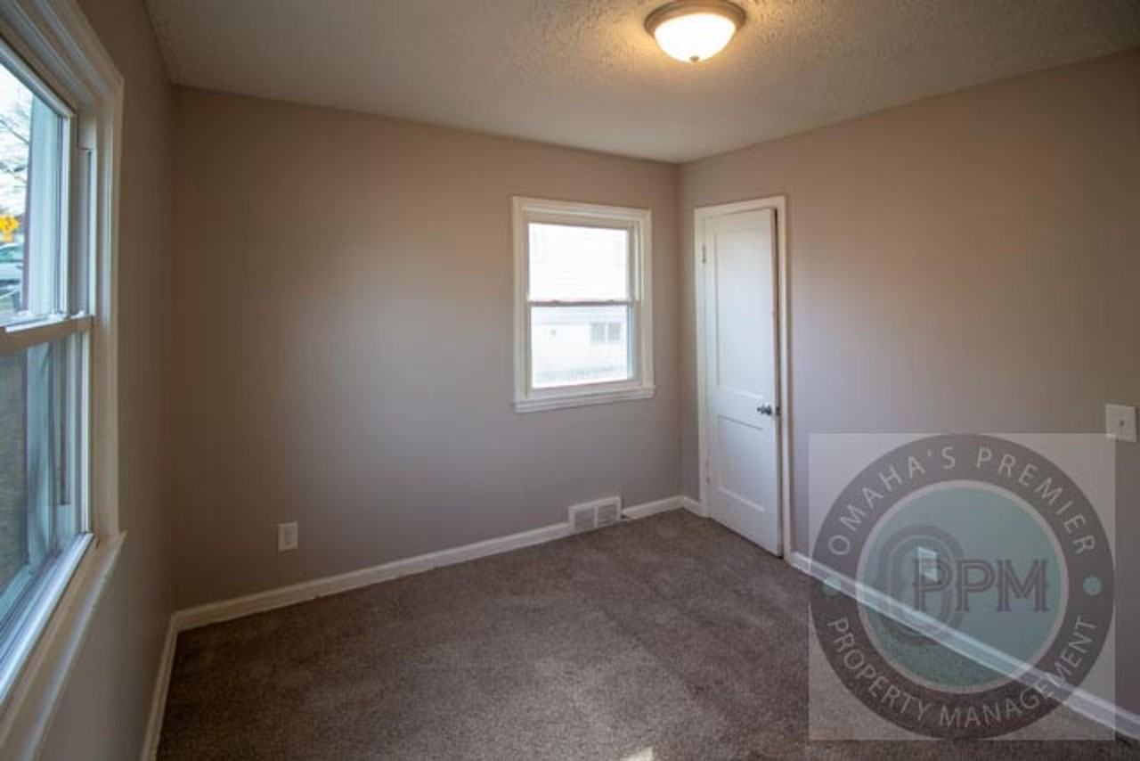 3228 N 40th St - Photo 7 of 17