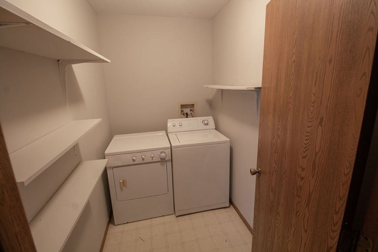 1201 S Roseta Ave - Photo 4 of 20