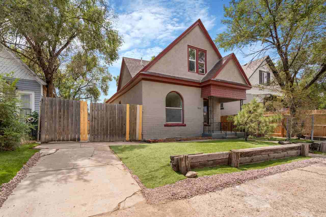 912 W 13th St #A - Photo 2 of 30