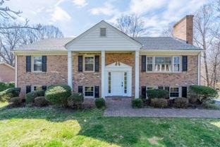 123 Temple Cir - Photo 1 of 1