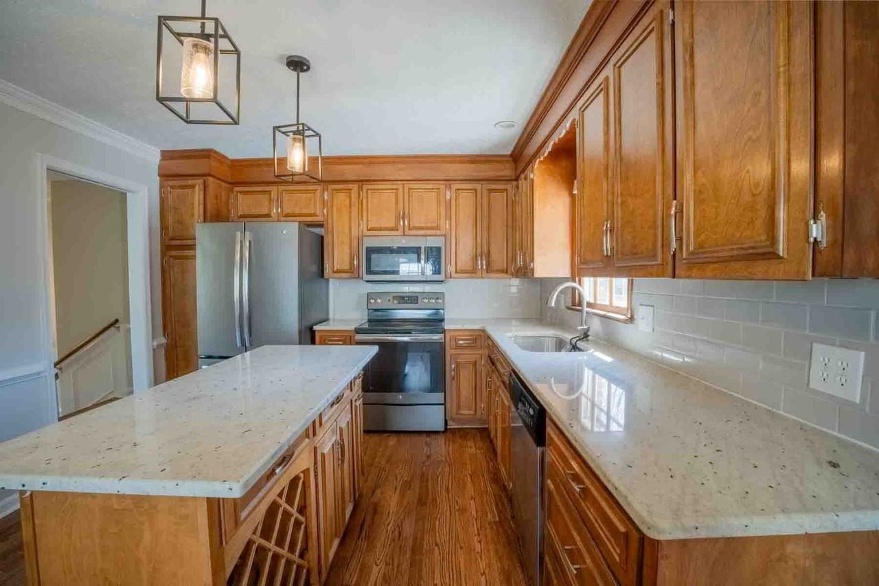 123 Temple Cir - Photo 5 of 29