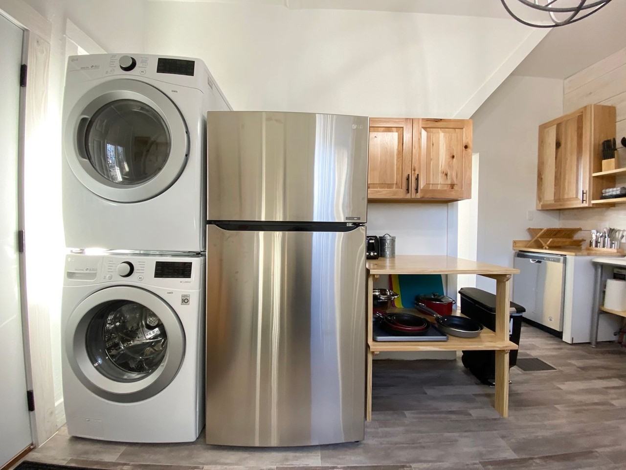 200 200 8th Ave SW - Clark Bronze - Photo 3 of 13