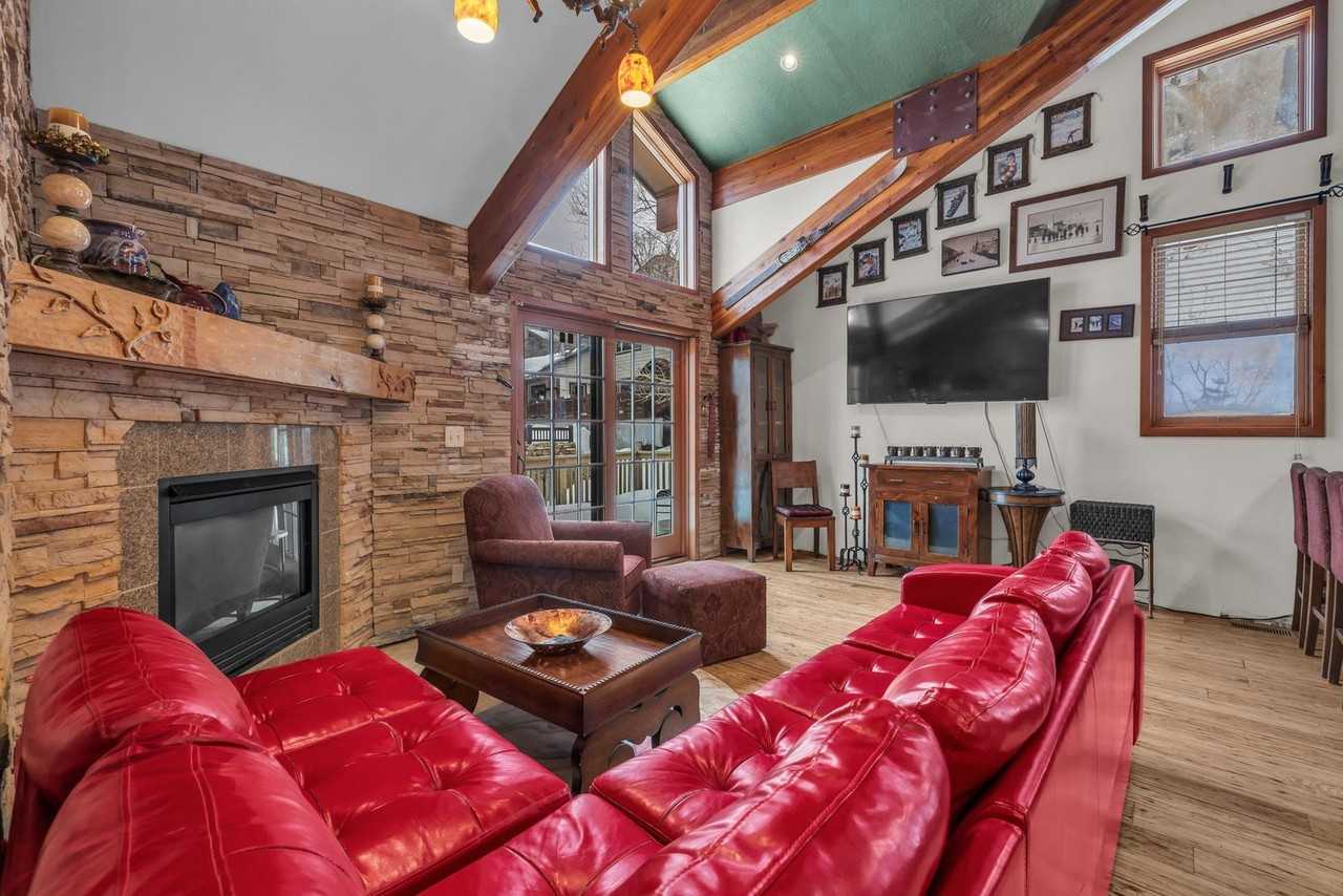 17 Daly Ave - Photo 3 of 21