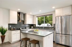 featured image of 5917 Fauntleroy Way Sw