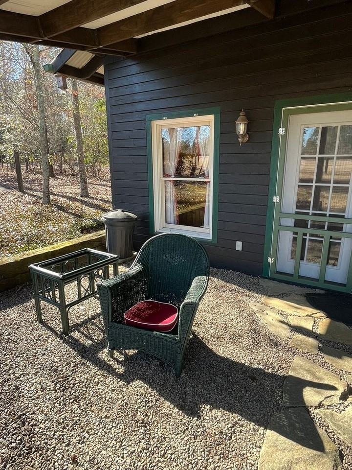 549 West Rd - Photo 3 of 19