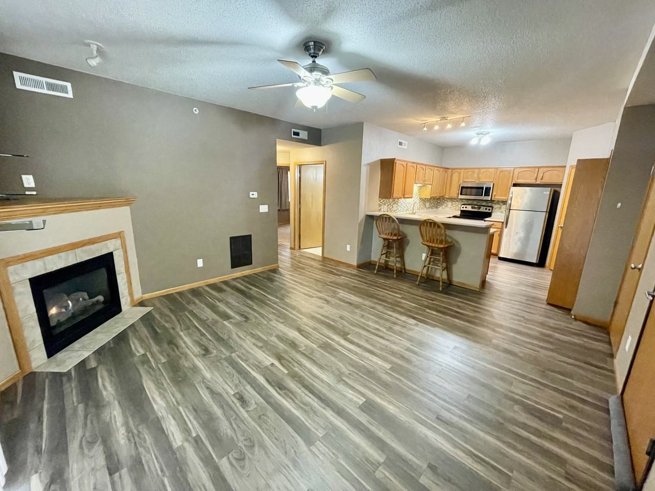 460 Bradley Place - Photo 2 of 10