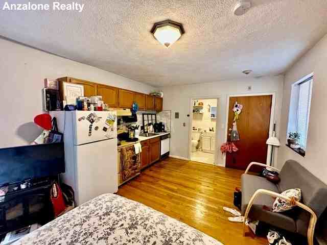 59 Salem St #3F - Photo 5 of 7