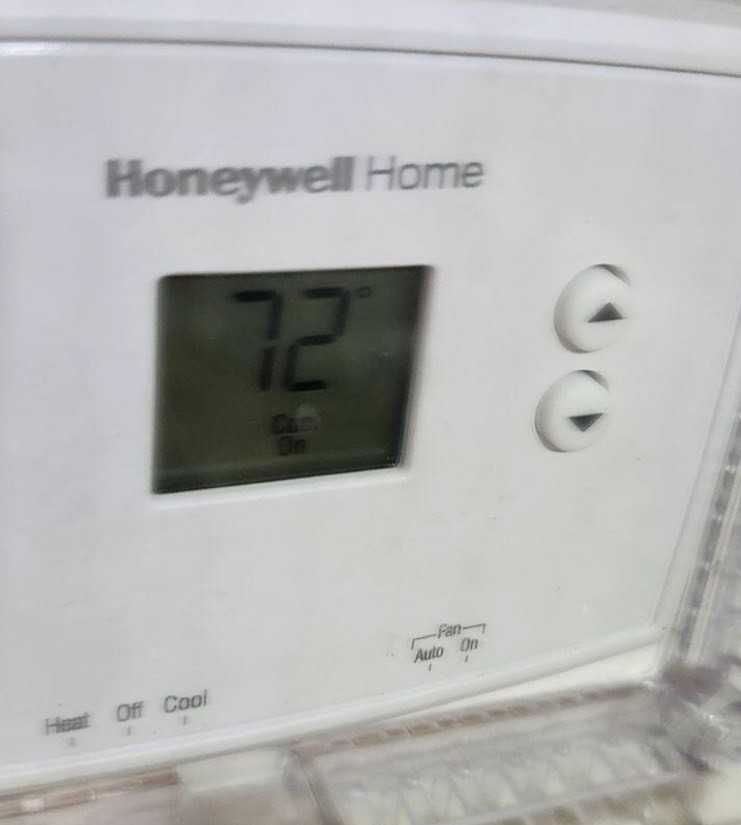 431 Northeast 39th Street - Photo 3 of 4