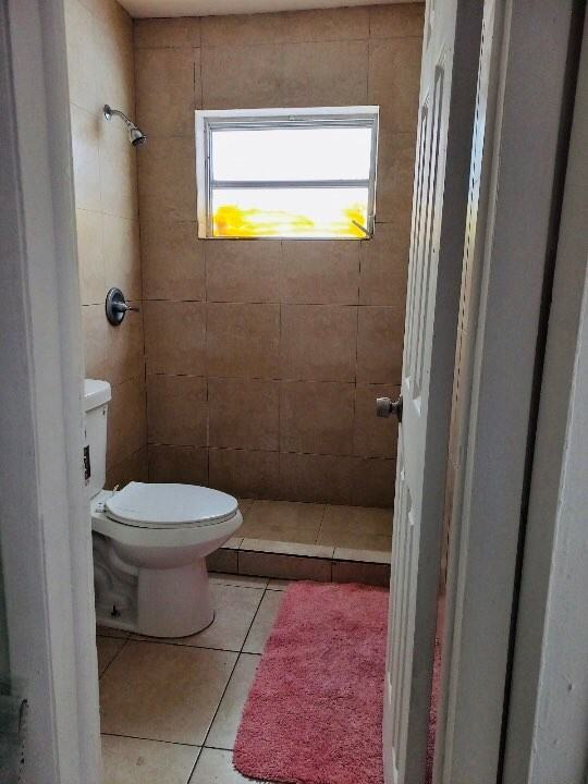 308 Northwest 9th Street - Photo 2 of 6