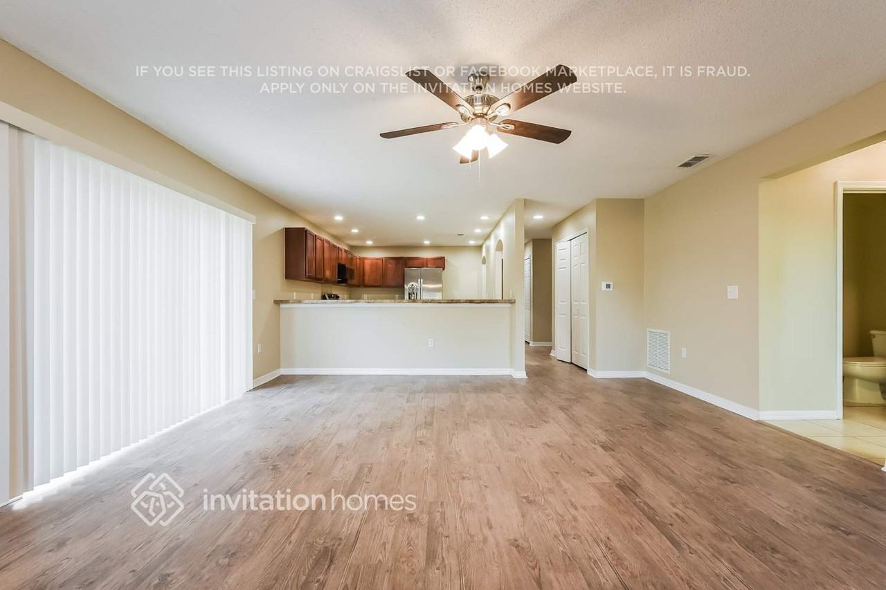 2621 Fair Oaks Dr - Photo 3 of 16