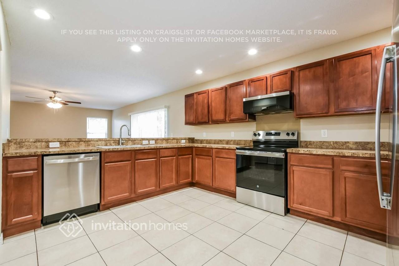 2621 Fair Oaks Dr - Photo 5 of 16