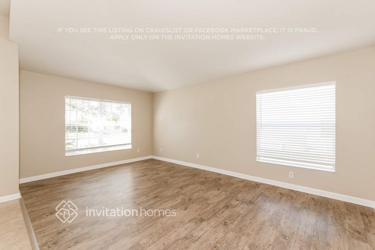 9703 50th Street Cir E - Photo 2 of 16