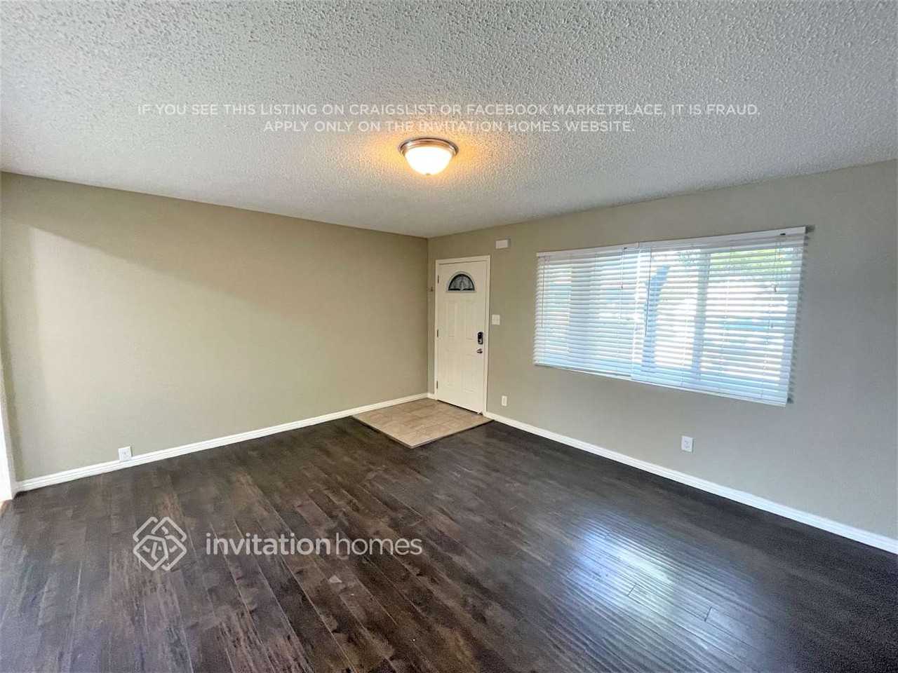 9233 Kewen Ave - Photo 5 of 19