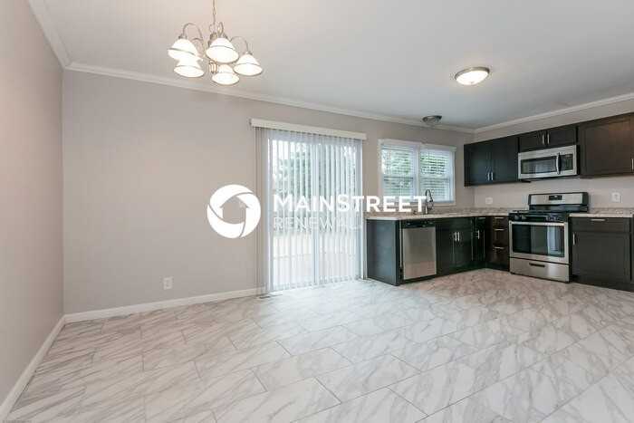 1608 Spangler Dr - Photo 3 of 15