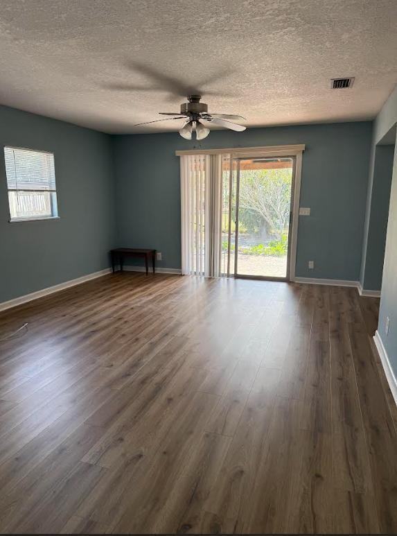 2419 Sam Rd - Photo 2 of 20