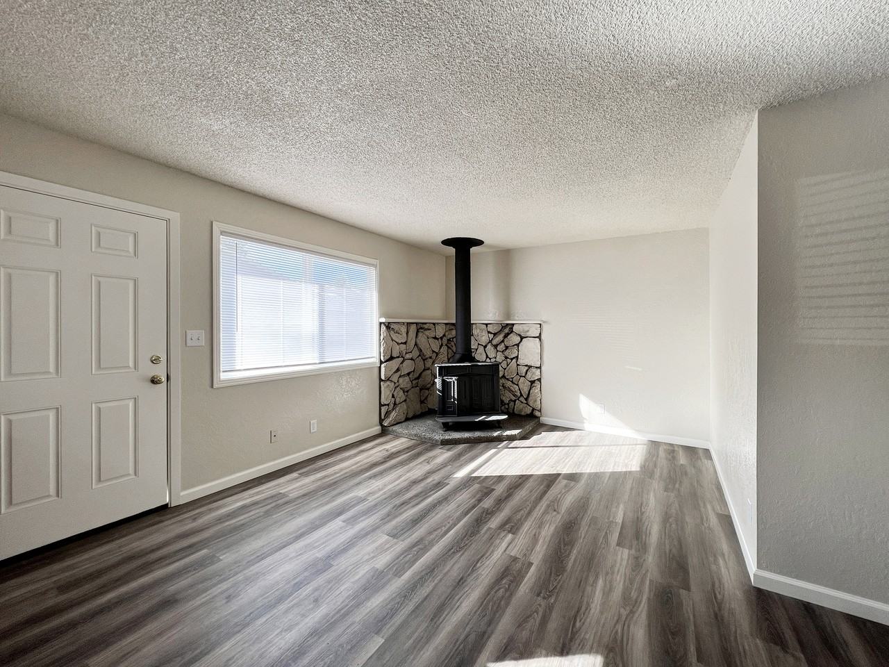2361 Blue Jay Ct #2361 - Photo 2 of 20
