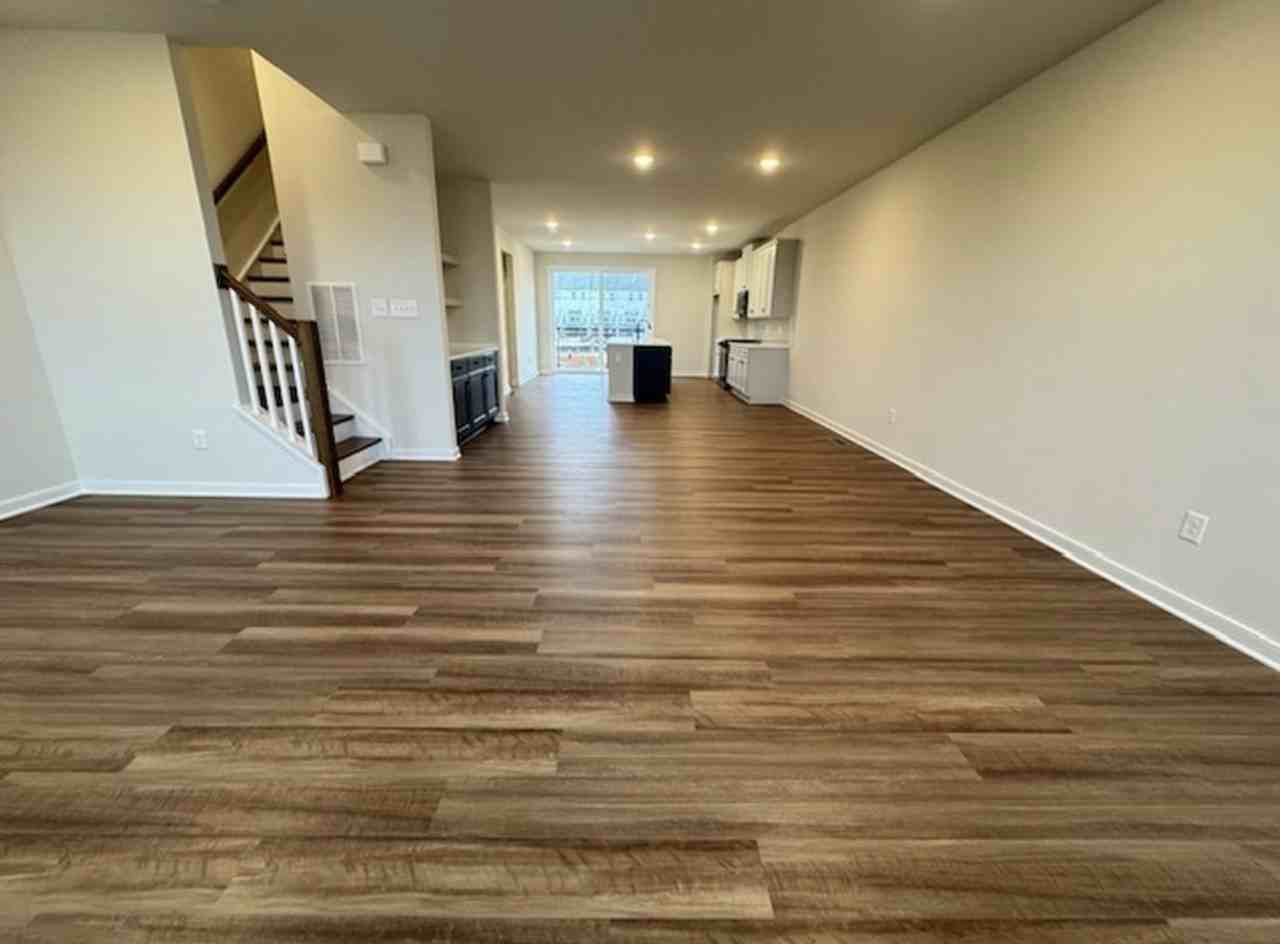 15912 Stormy Day Aly - Photo 3 of 10