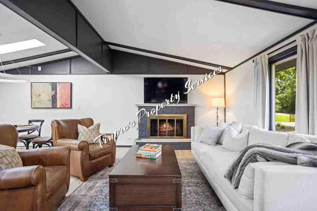 15871 Lakeside Rd #NA - Photo 3 of 28