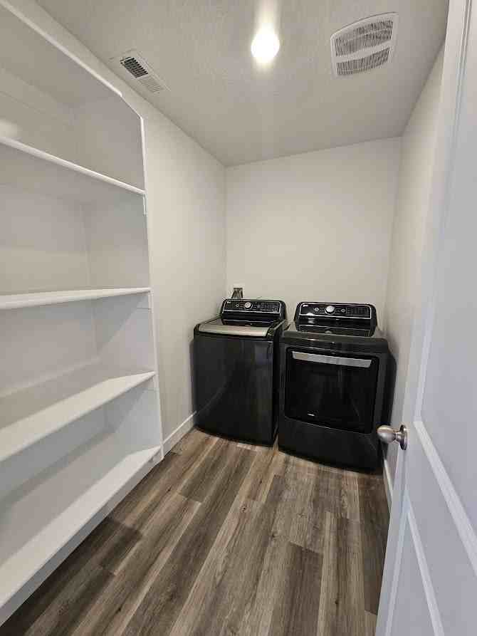 E Elkhorn Ln #3320 - Photo 6 of 15