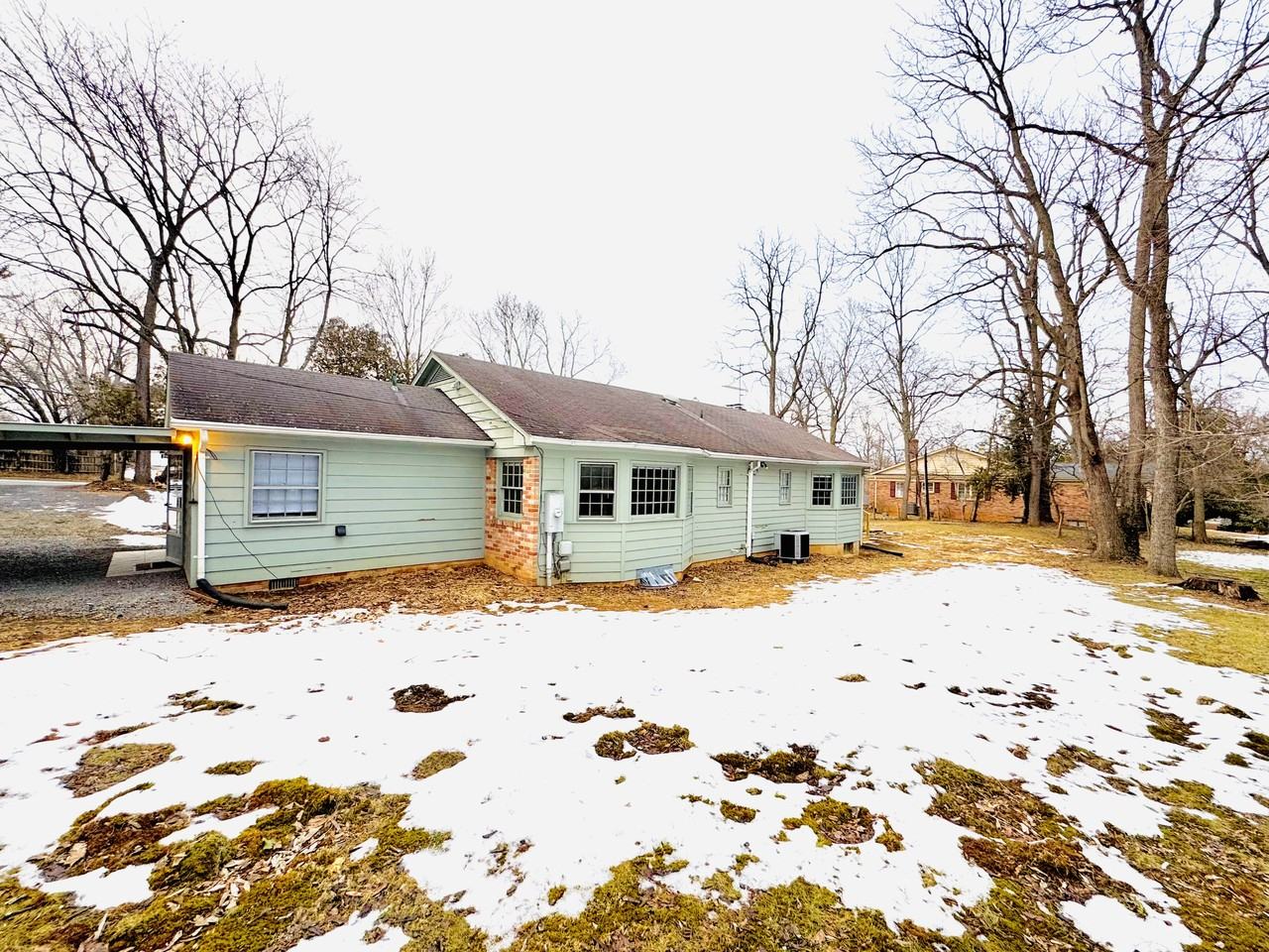 216 S Buckmarsh St #NA - Photo 5 of 23