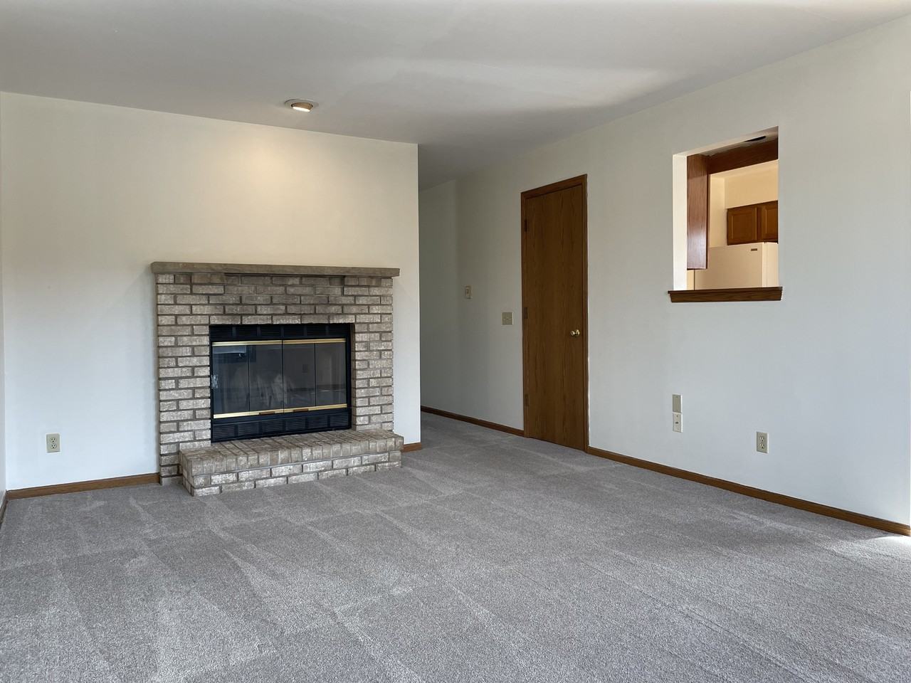 1401 Mckenna Blvd #2 - Photo 3 of 28