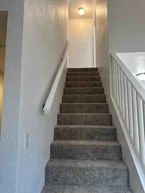 33420 5th St - Photo 2 of 16