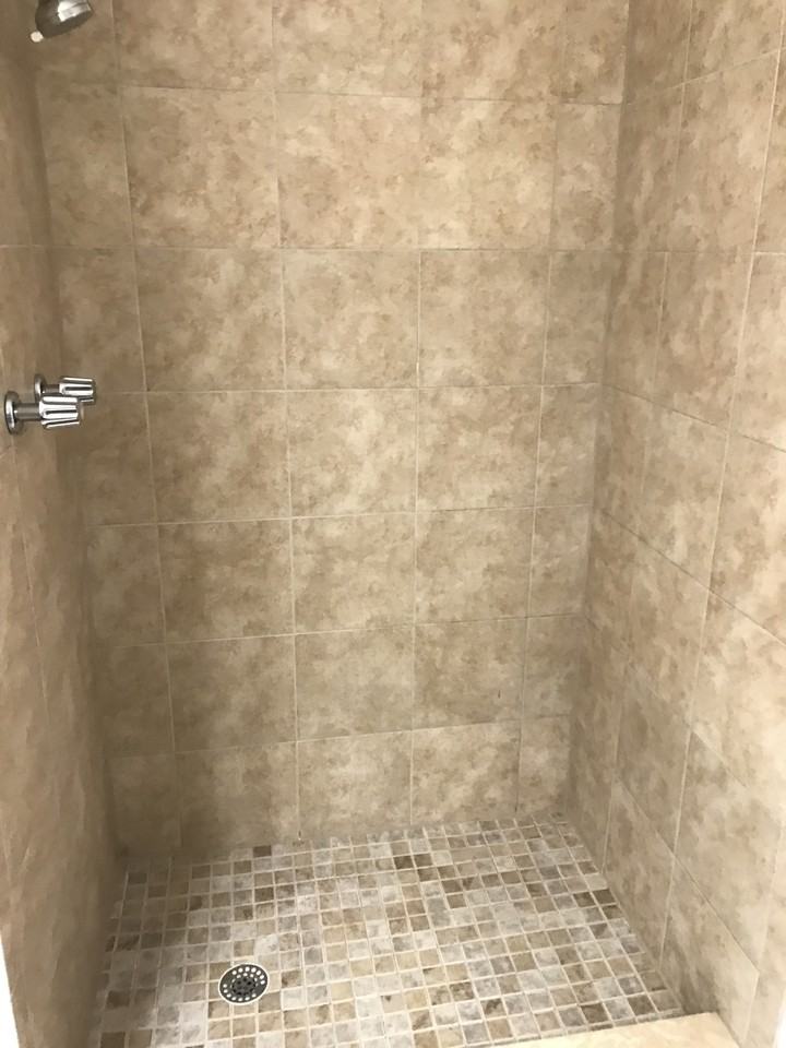 382 Sw Violet Ave #1 - Photo 4 of 18