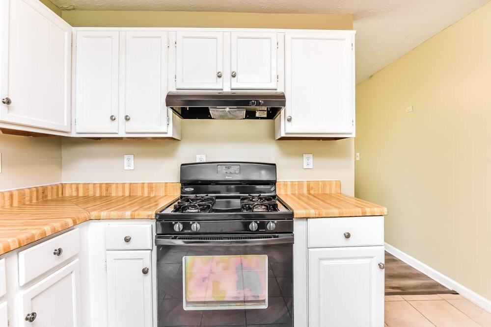 469 Sherwood Grn - Photo 7 of 17