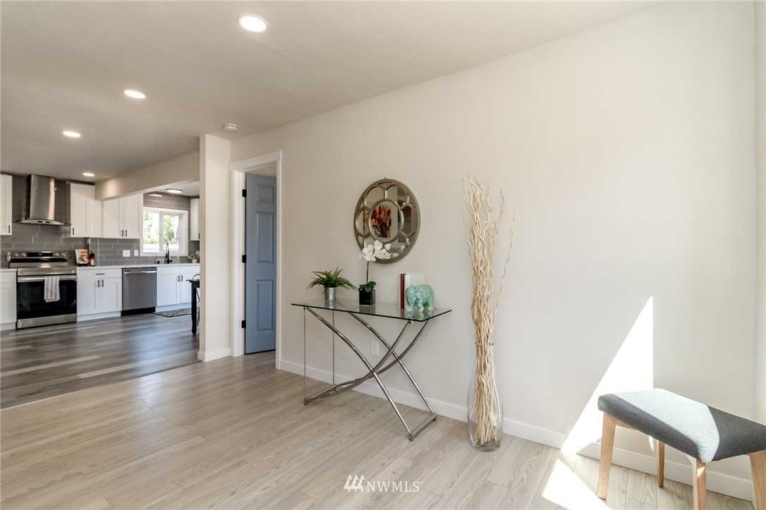 6802 E I St #1 - Photo 3 of 22