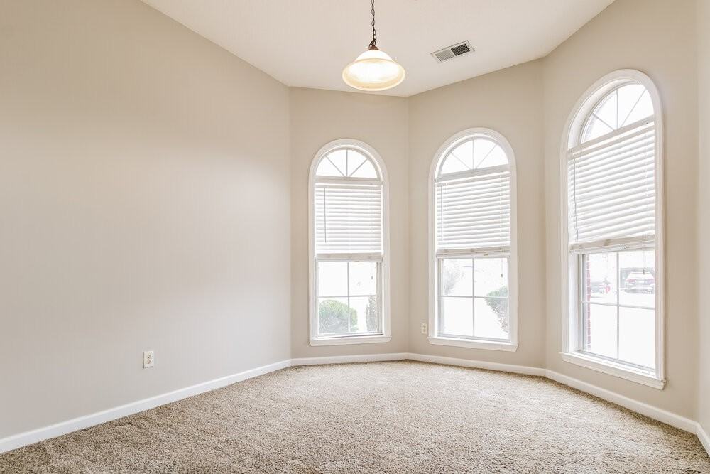 5327 Brookwater Cv S - Photo 7 of 17