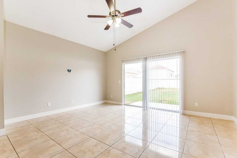 4417 Spring Blossom Dr - Photo 7 of 17