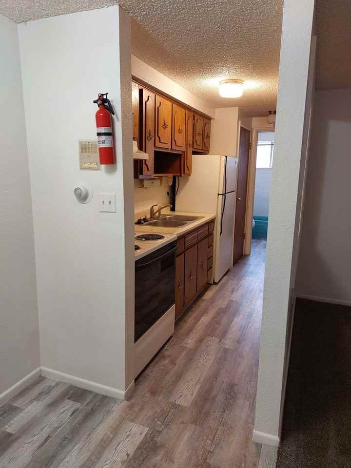 1424 11th Avenue - Photo 6 of 29