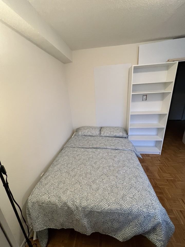 140 Carlton Street #00