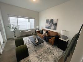 featured image of 7676 N Lombard St